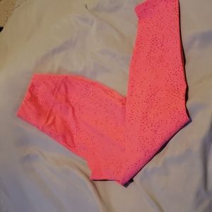 Oiselle bright pink reflective running leggings .. Size 6